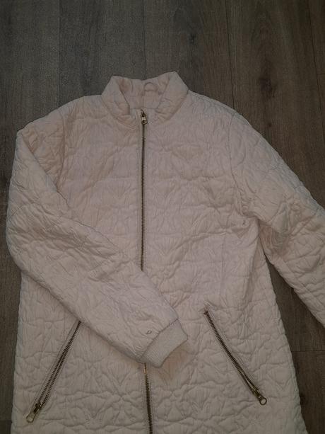 Prechodná vetrovka, pompdelux,146