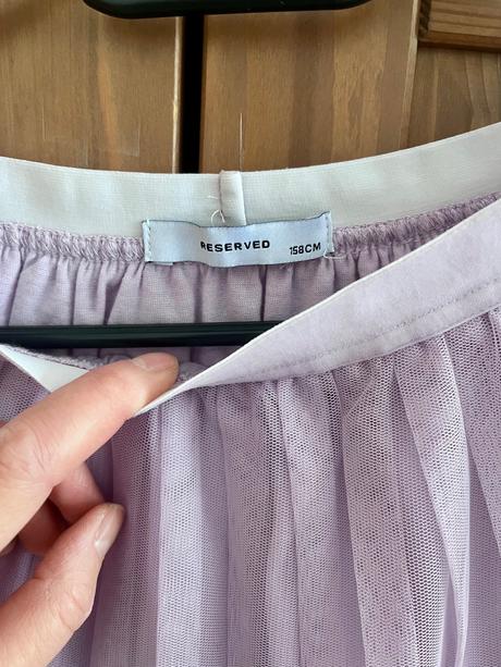 Sukna pre princetnu, reserved,158