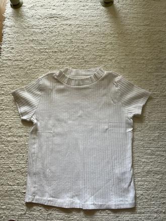 Tricko reserved, reserved,146