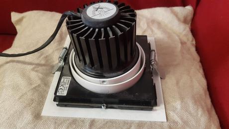Predám led stropne 42watt svietidlo, 