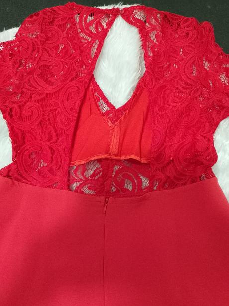 Krásne červené šaty, m