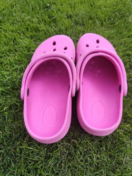 Crocsy, 28
