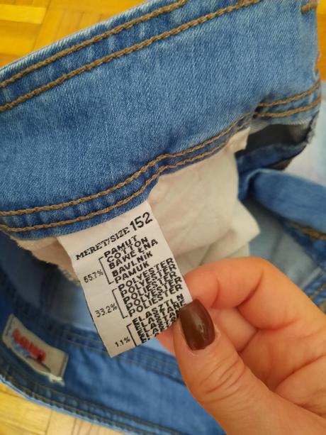 Dievčenská sukňa, 152