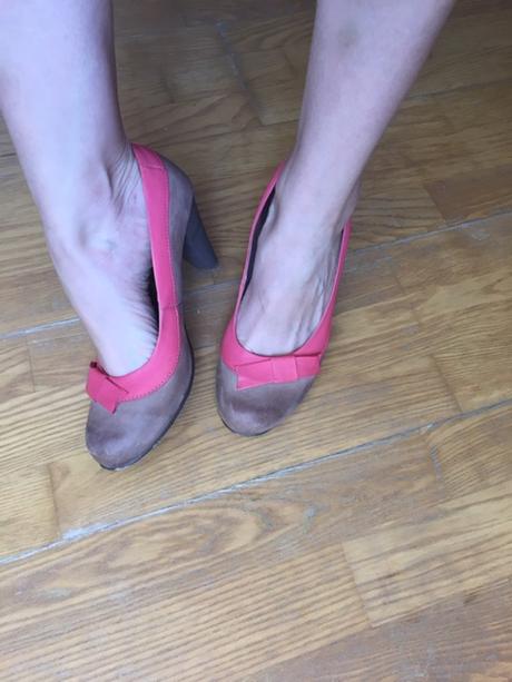 Kožené a krásne farebne skombinované lodičky, 39