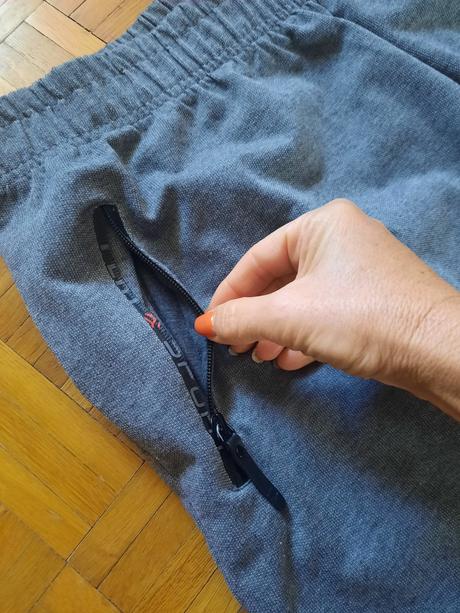 Pánske tepláky, 58