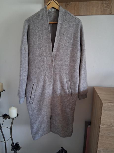 Sivý prechodný kabát, l