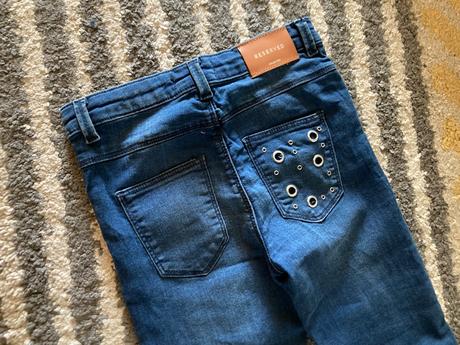 Skinny rifle s cvokmi, reserved,140