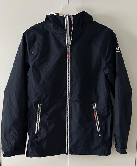 Nepremokavá bunda, decathlon,158