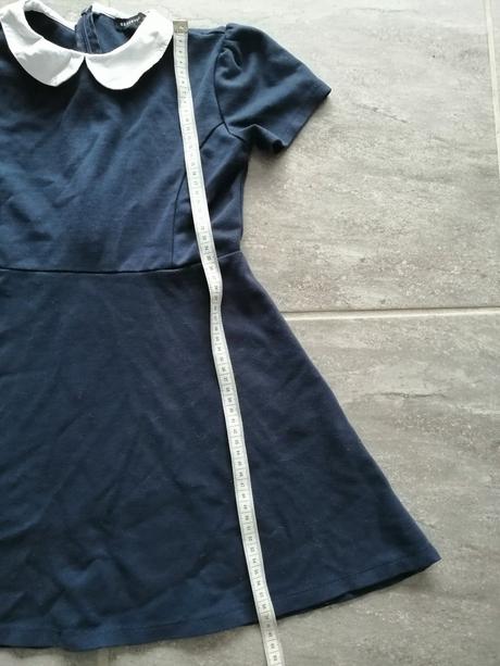 Tmavomodré šaty s bielym golierom reserved v134,8r, reserved,134