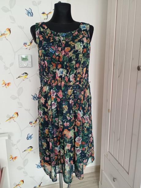 Kvetinkové elegantné šaty, orsay,l