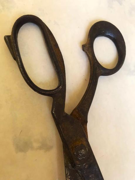 Starožitné nožnice, 
