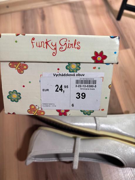 Dievčenské topánky, 39