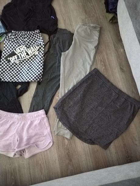 Balík dámskeho oblečenia veľkosť m, m