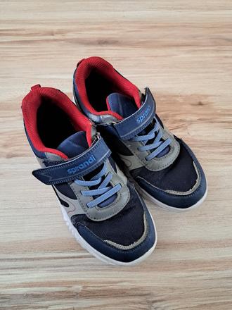 Darujem - tenisky, sprandi,34