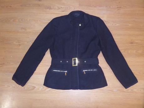 Hrubší kabátik s opaskom, takko,l