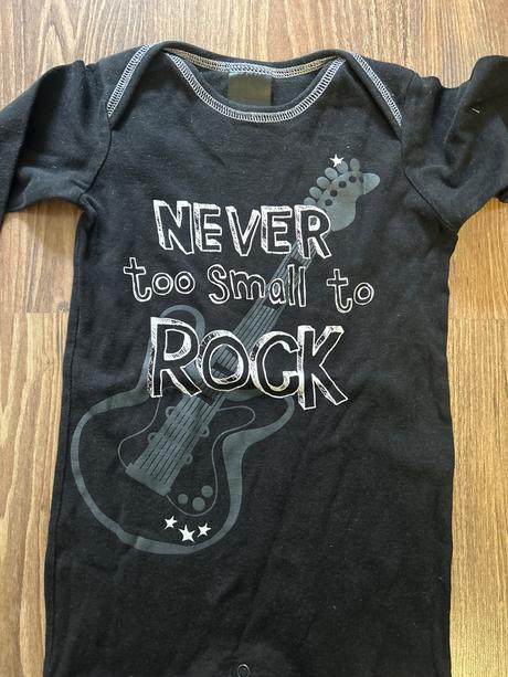 Body pre maleho rockera, h&m,86