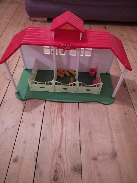 Mastalka pre koniky, 