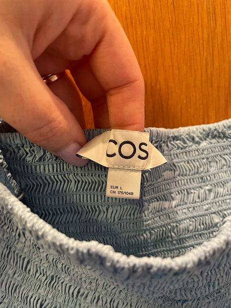 Cos modrá blúzka, cos,l