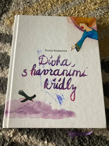 Dívka s havraními křídly tereza kramerová (2017),