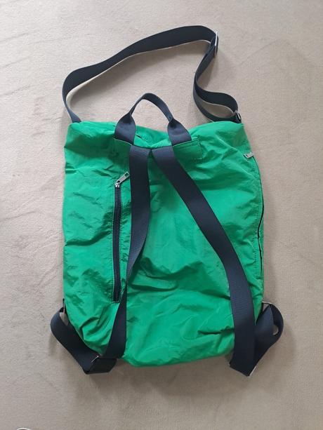 Zeleny ruksak od reserved, reserved