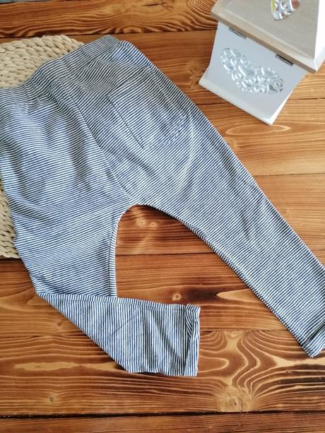 Pudlové nohavice, 104