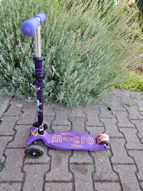 Kolobežka micro maxi deluxe led, micro