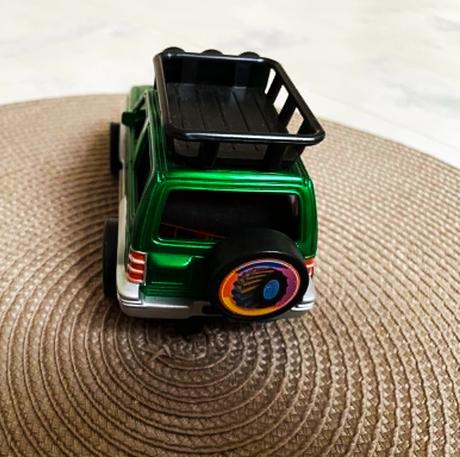 Jeep 3 ks,