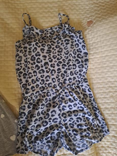 Šaty a overal na leto, 122–134