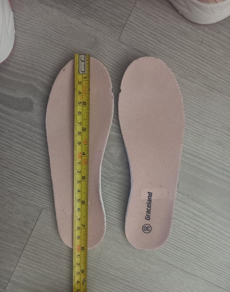 Tenisky, 30