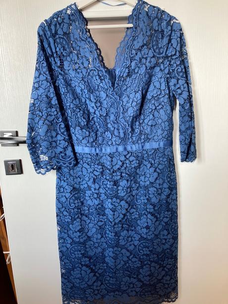 Nadherne čipkovane saty vel. 38, esprit,38