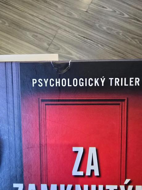 Za zamknutými dverami, 