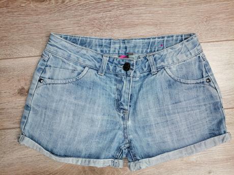 Kraťasy 1+1+1, h&m,152