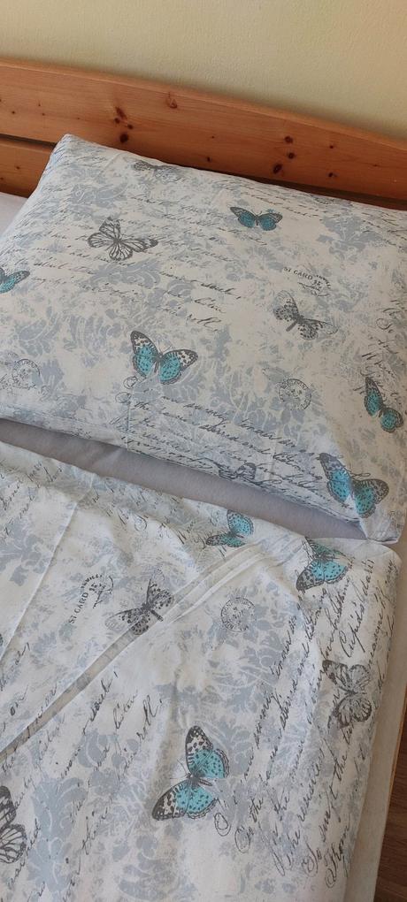 Posteľné obliečky s motýľmi, 