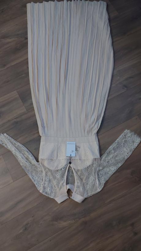 Nadherne damske saty, 38