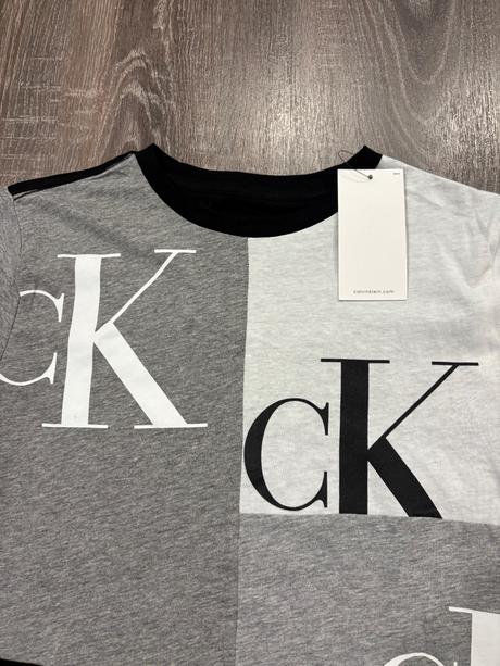 Calvin klein chlapčenske tričko na 10-12 rokov, calvin klein,140