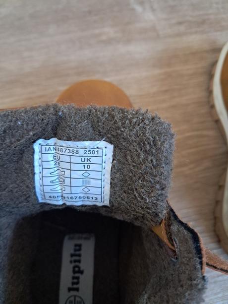 Pekné,teplé topánky na zimu, lupilu,28