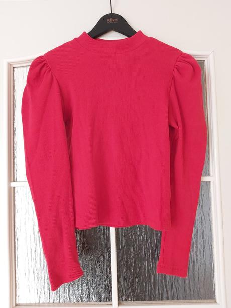 Červený sveter., s