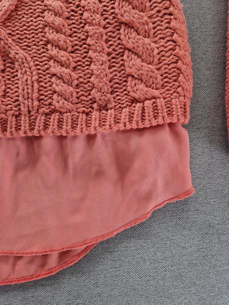 Zaujímavý pulóver, orsay,s