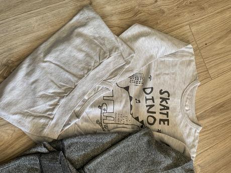 Mikiny 4 ks, reserved,116