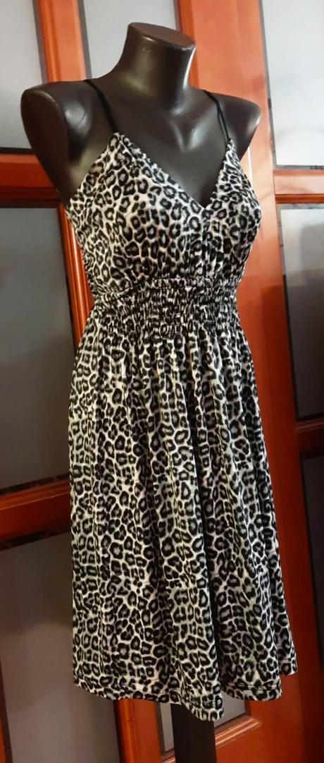 Predám letné šaty veľ. s-m, s