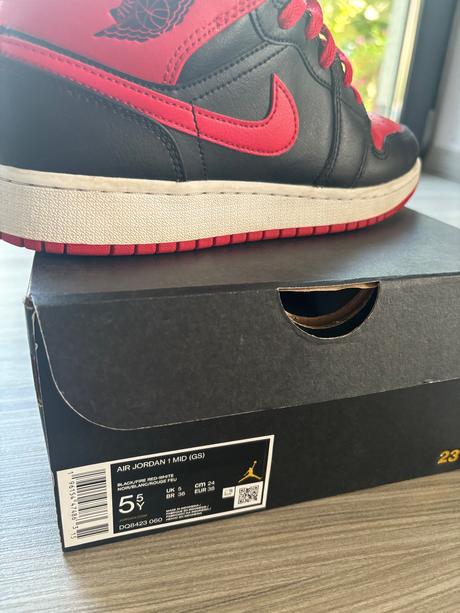 Tenisky jordan, air jordan,38