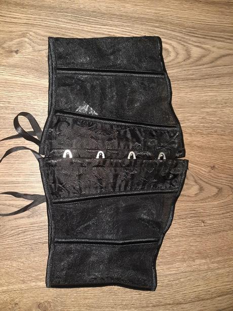 Čipkované korzet, river island,l