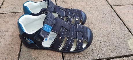 Pekné sandále, lasocki,24