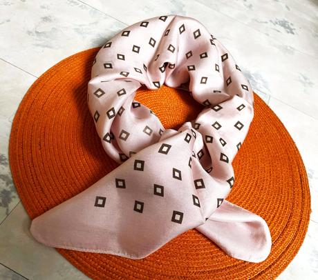 Hodvábna šatka, xl