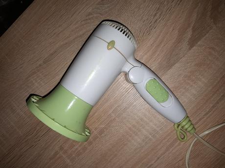 Malý cestovný fén,