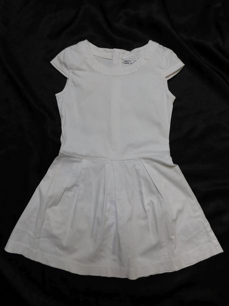 Kvalitne letne strečove šaty, 122