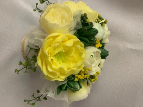 Mydlova kytica v keramickej miske, 