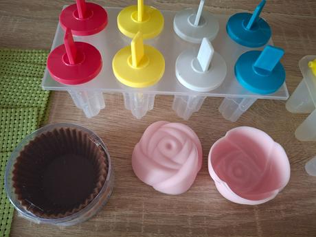 Kuchynské potreby, formy na ľad, nanuky, zmrzlinu,