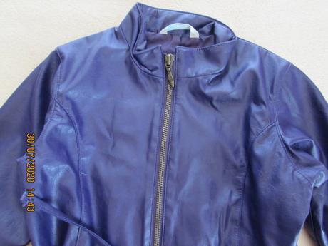 Koženková bunda fialová, marks & spencer,104