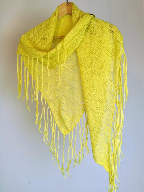 Cubus - čipkovaný trojrohý šál, cubus